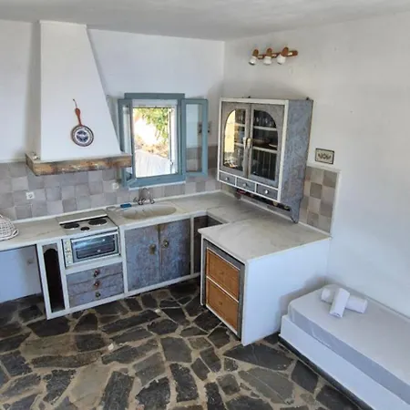 The Nest Combo, Sea View, 8' To Psili Ammos